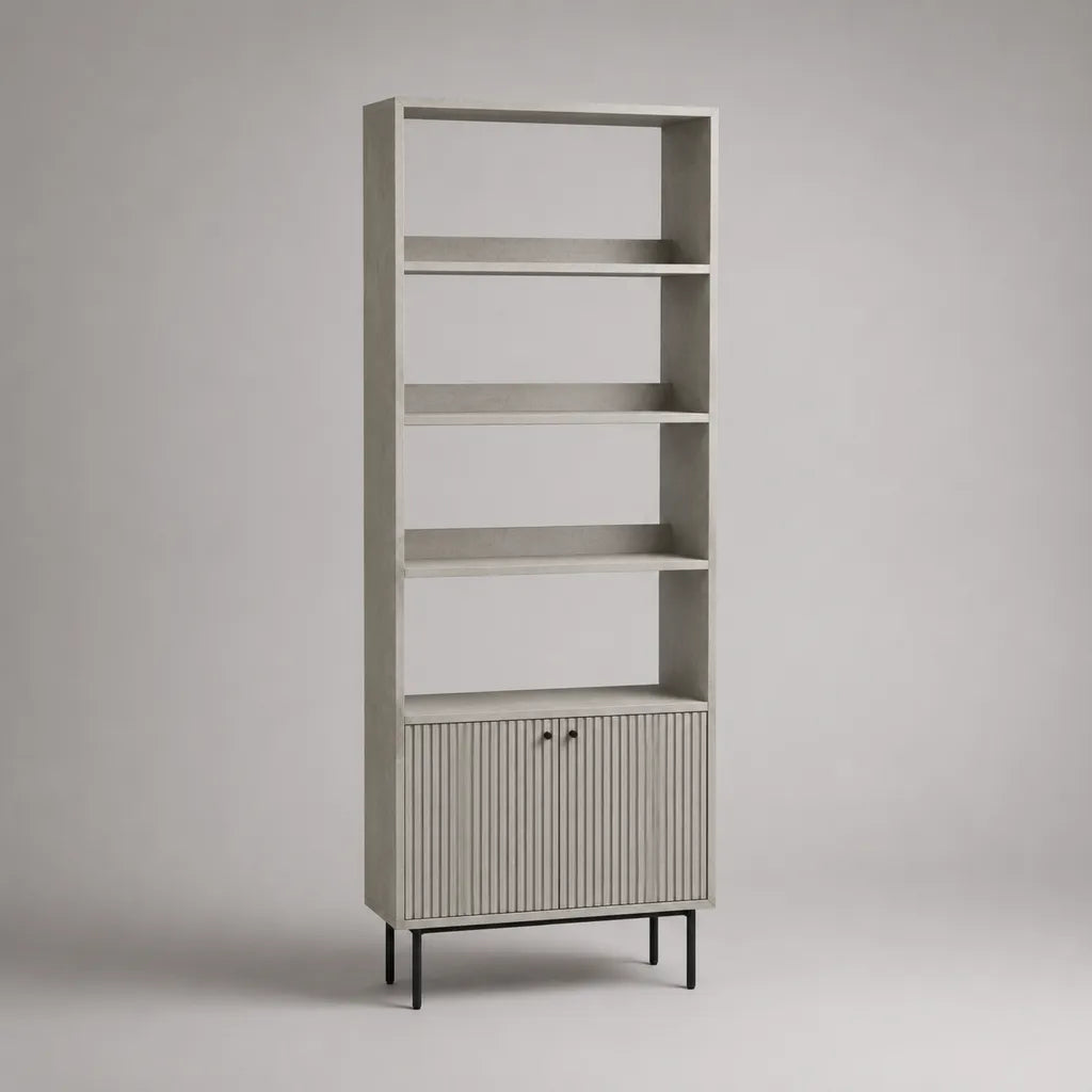 Biblioteca in piedi con 4 ripiani con armadio a 2 porte in MDF effetto cemento grigio e metallo nero, 70 × 35 × 190 cm